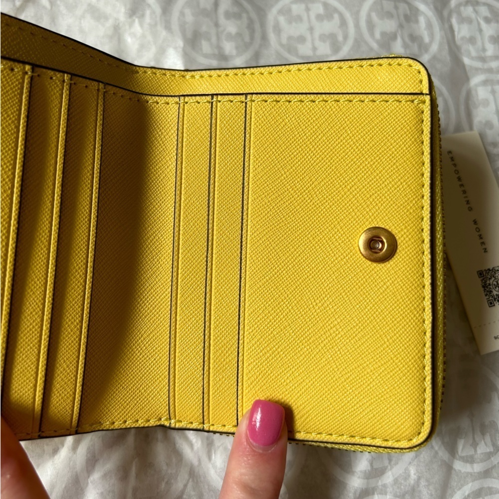 Tory Burch Emerson Mini Wallet Yarrow Gold Yellow - Picture 6 of 9